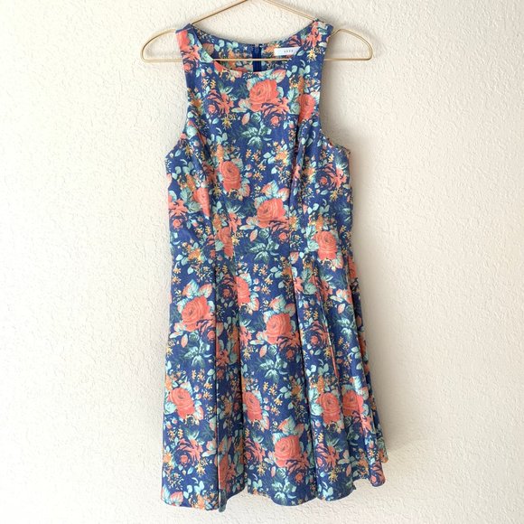 blue floral pleated midi dress